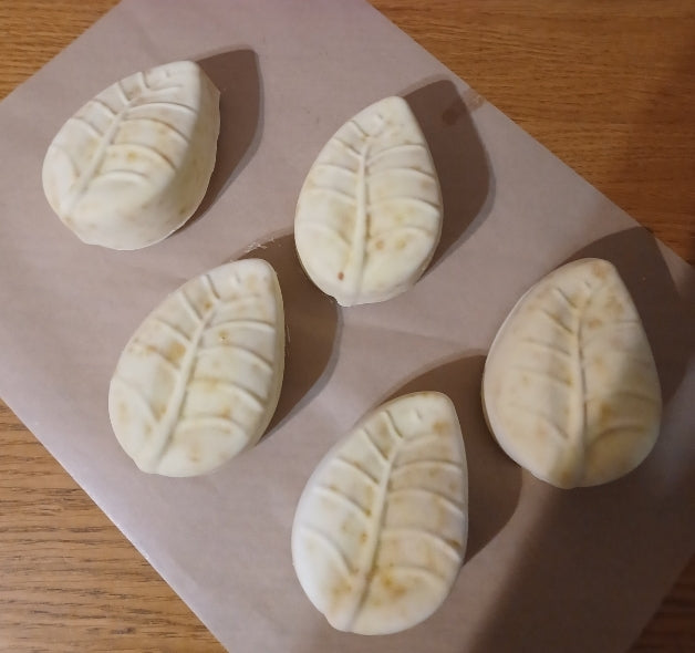 Rose infused leafshaped natural olive oil hand & body soap