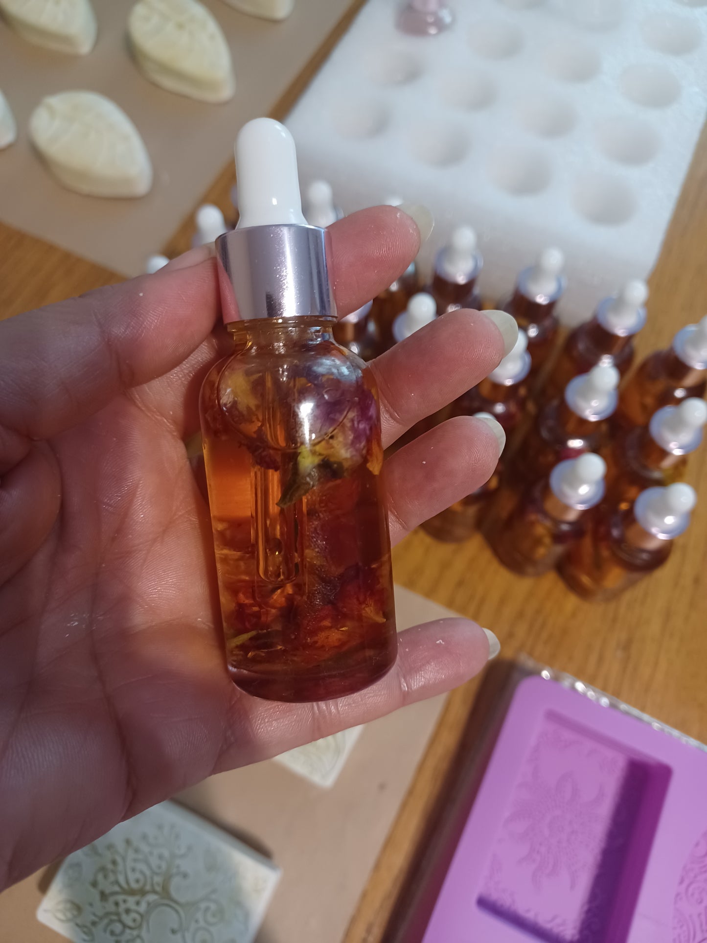 Damask Rose face oil with moringa Jojoba & Rosehip